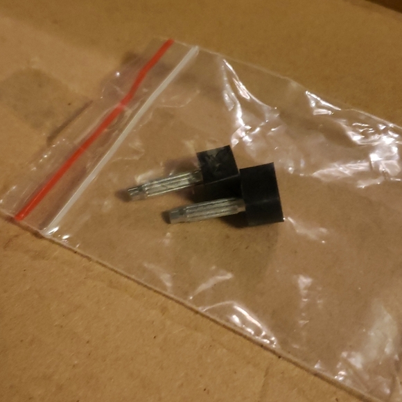 Le Chateau Pumps - Picture 5 of 5